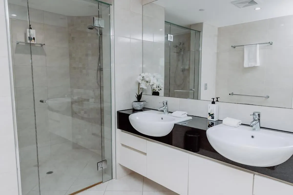 公寓 玛志洛Aquavista Penthouse - Stunning 180 Views公寓